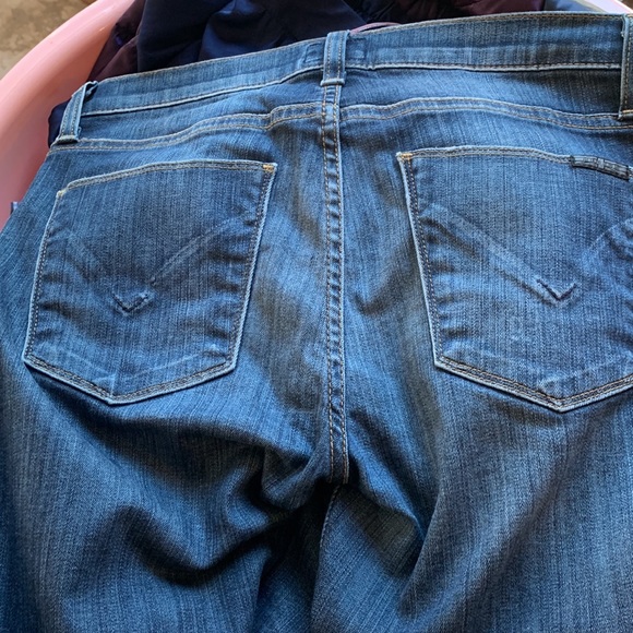 Hudson Nico Midrise Jeans - Picture 4 of 5